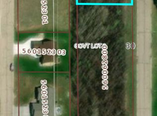 Hawthorne Ave NW, Warroad, MN 56763