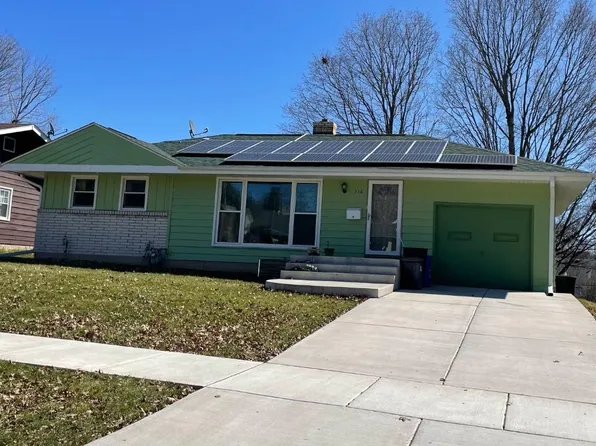 336 Kenilworth Dr, Rockford, IL 61108