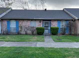 8372 Leamont Dr, Houston, TX 77072