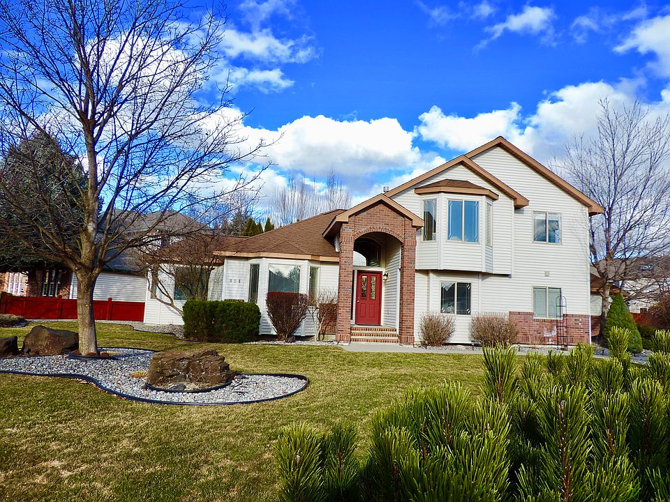 1st image of 804 N Fairway Ct