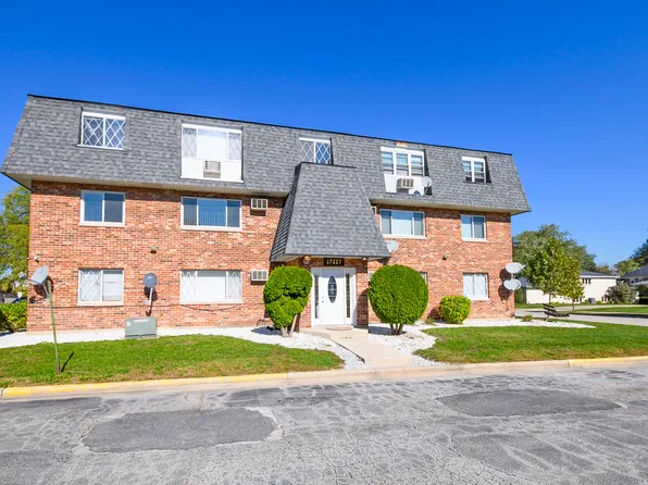 17227 71st Ct APT 2, Tinley Park, IL 60477