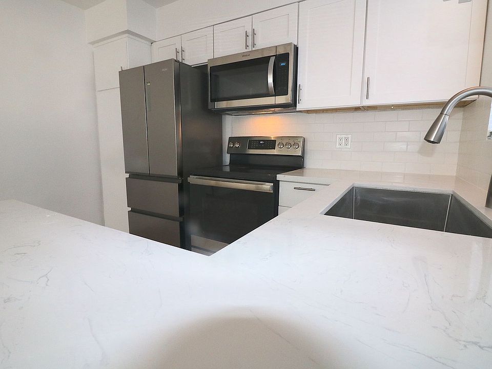 1st image of 3990 Crown Point Dr APT 1