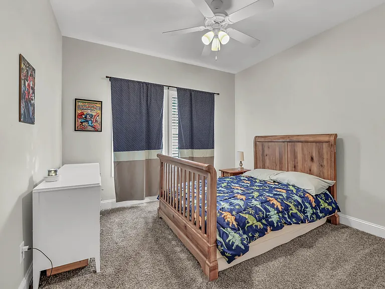 323 Crusaw Dr — Photo 17