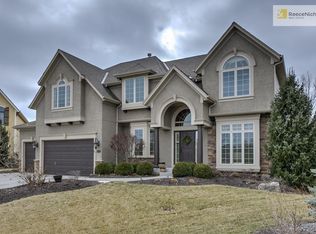 15548 Grandview St, Overland Park, KS 66221