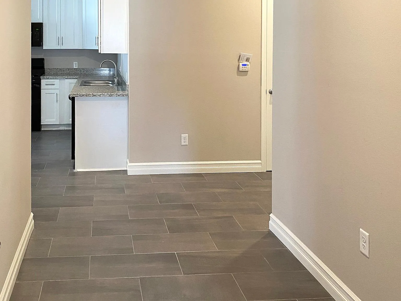 2 bed, 1160 sqft, $1,550 — Photo 3