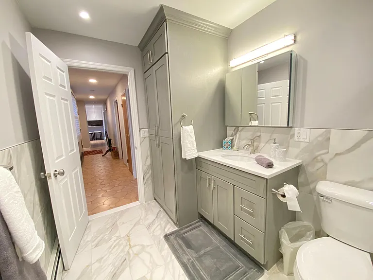 247 Montclair Ave — Photo 32