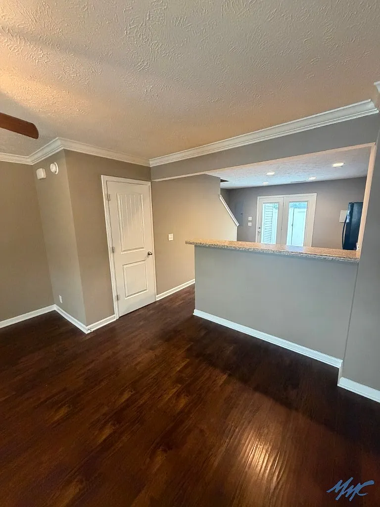 2 bed, 2.5 bath, 1128 sqft, $1,395 — Photo 4
