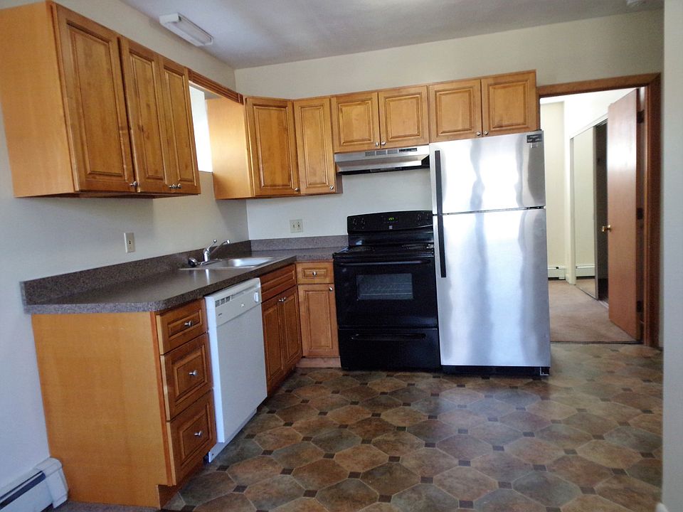 1st image of 12 Craig Ave