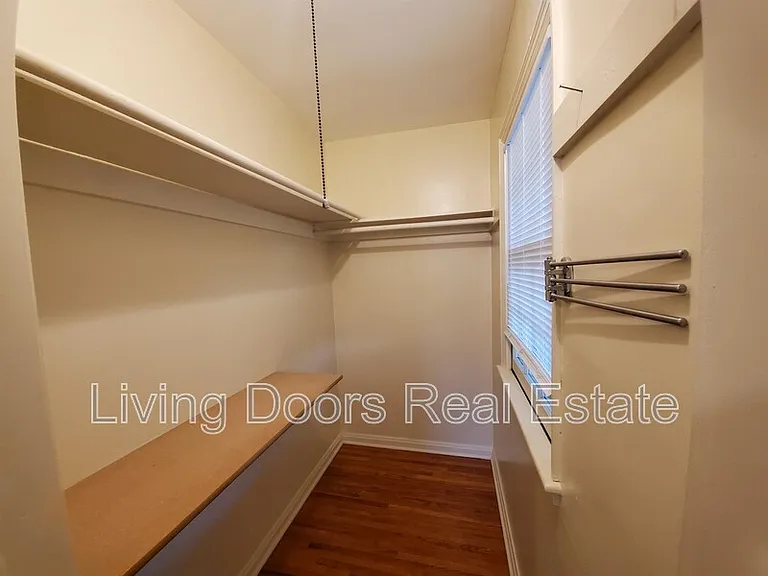 314 S 47th St — Photo 16