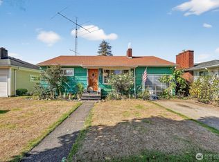 1717 10th Avenue, Longview, WA 98632