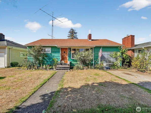 1717 10th Avenue, Longview, WA 98632