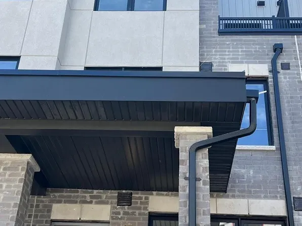 21 Baynes Way #2, Bradford West Gwillimbury, ON L3Z 3G9