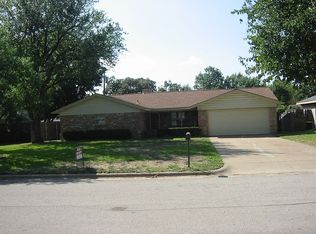 2309 Shady Meadow Dr, Bedford, TX 76021