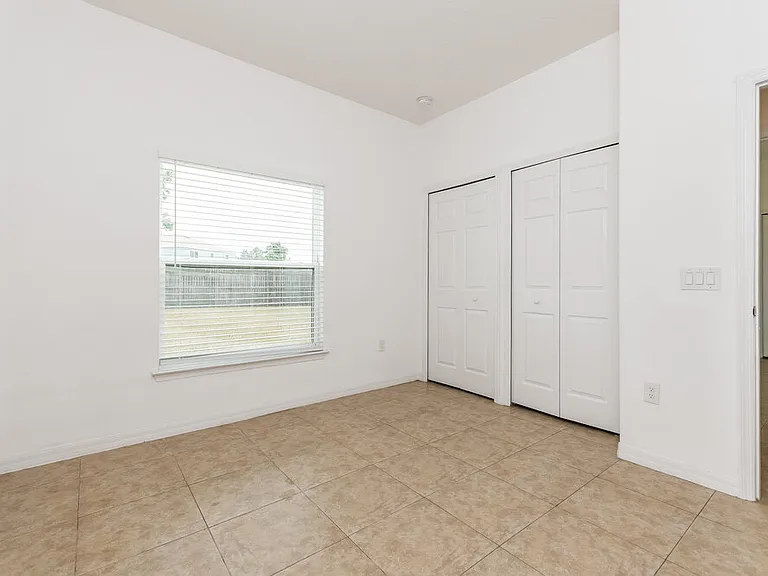 1143 Doncaster Ct — Photo 14