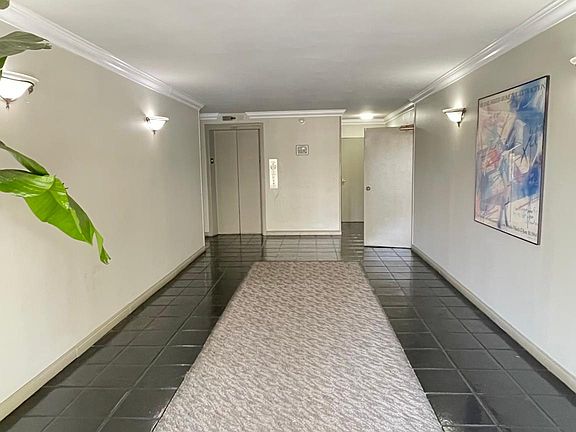 3rd image of 1011 Palm Ave APT 416
