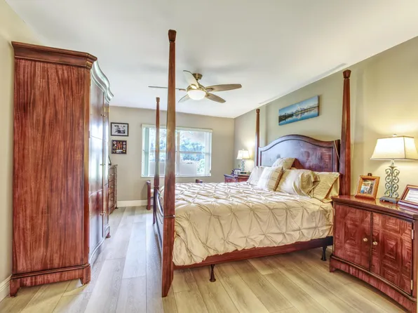 114 Moccasin Trail S, Jupiter, FL 33458