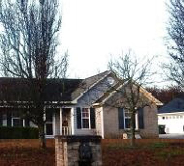 2nd image of 103 Crakston Ct
