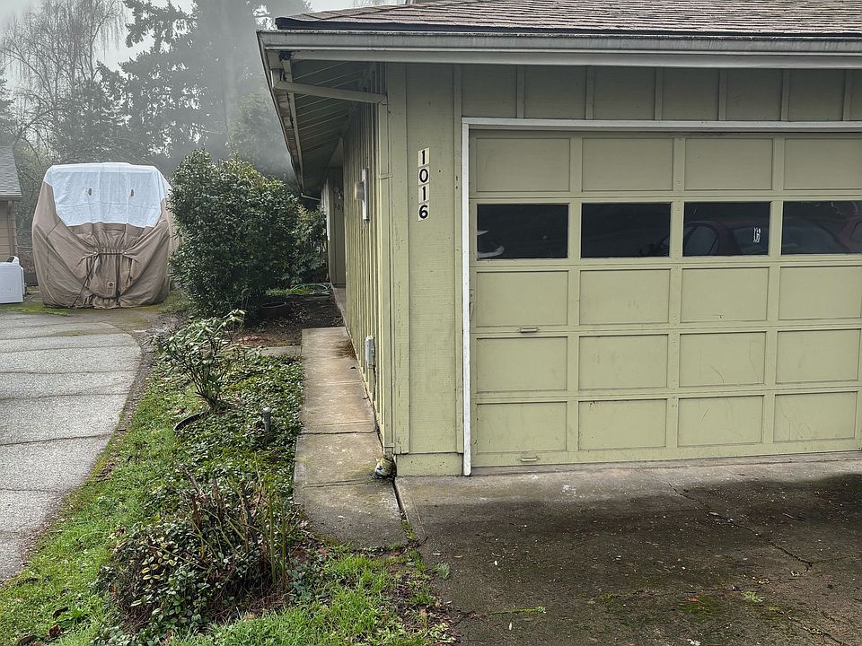 1st image of 1016 Swingwood Dr NE