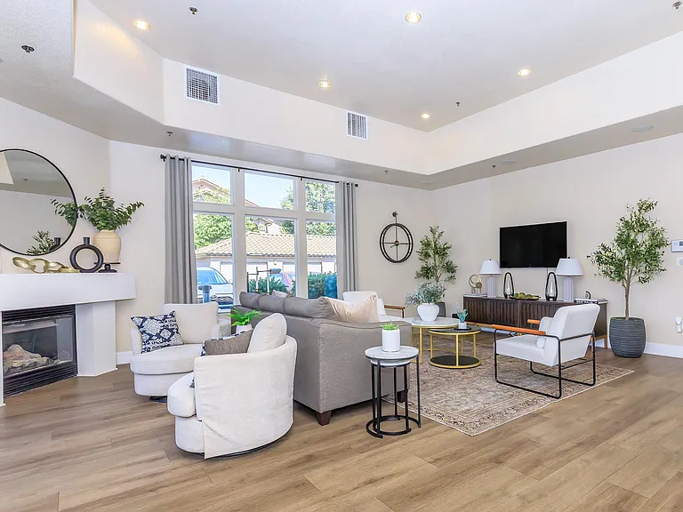 Palo Alto Place — Photo 8
