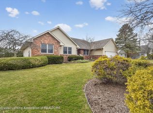 2183 N Burning Tree Cir, Owosso, MI 48867