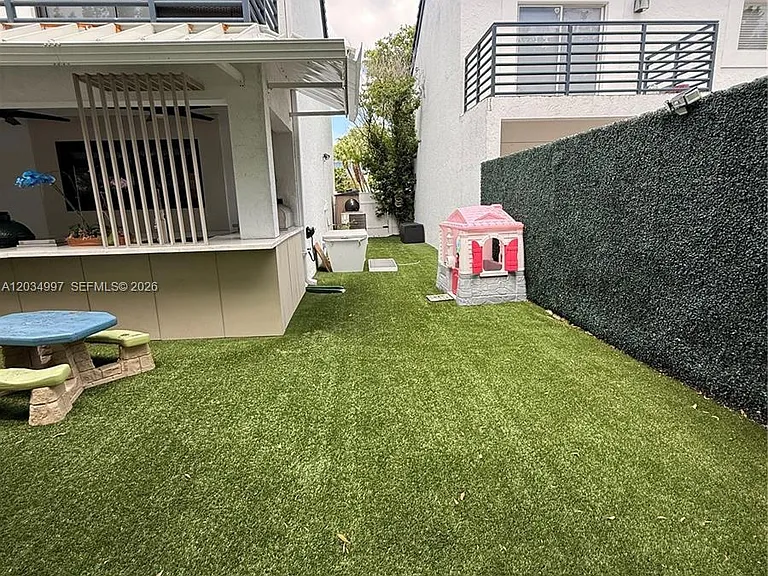 21251 NE 3rd Ct — Photo 30