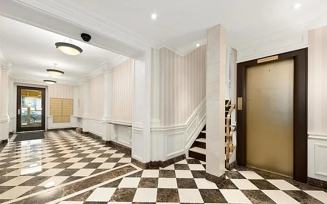 Sold by Compass | media 5