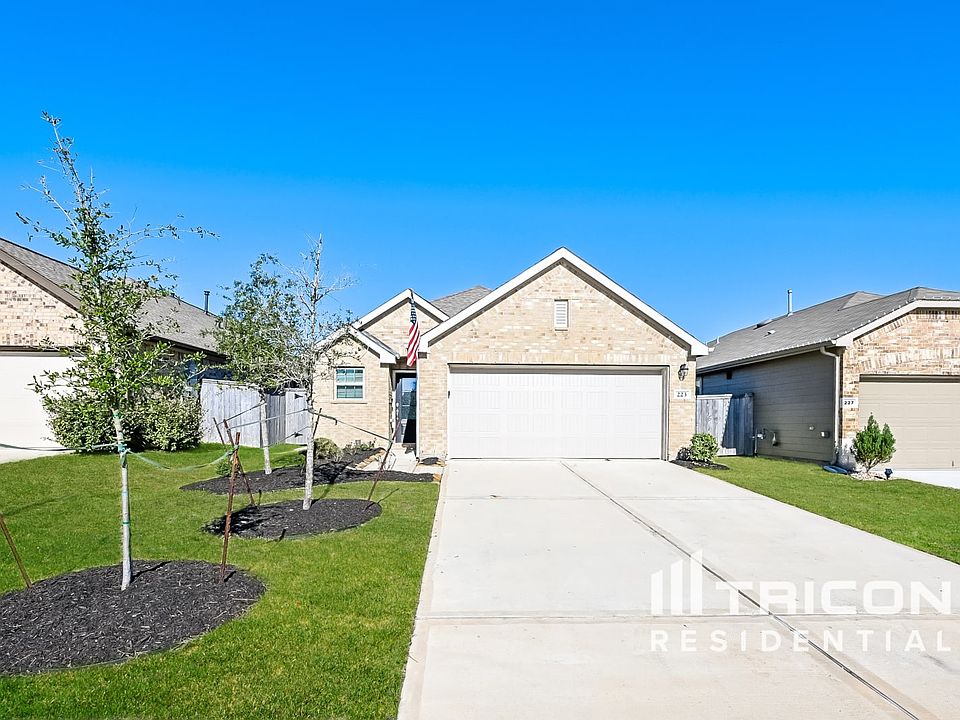 1st image of 223 Pine Cavern Dr