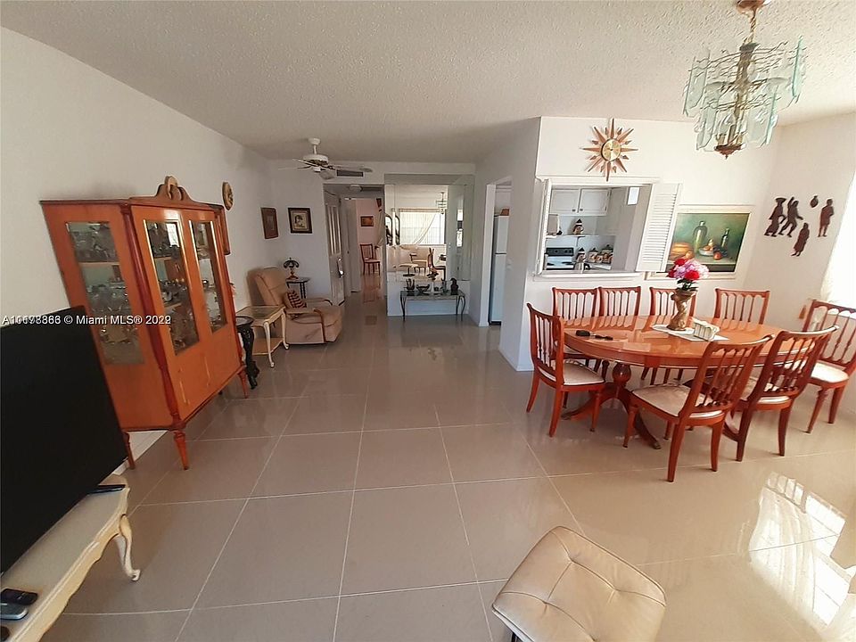 1st image of 308 Markham N #308