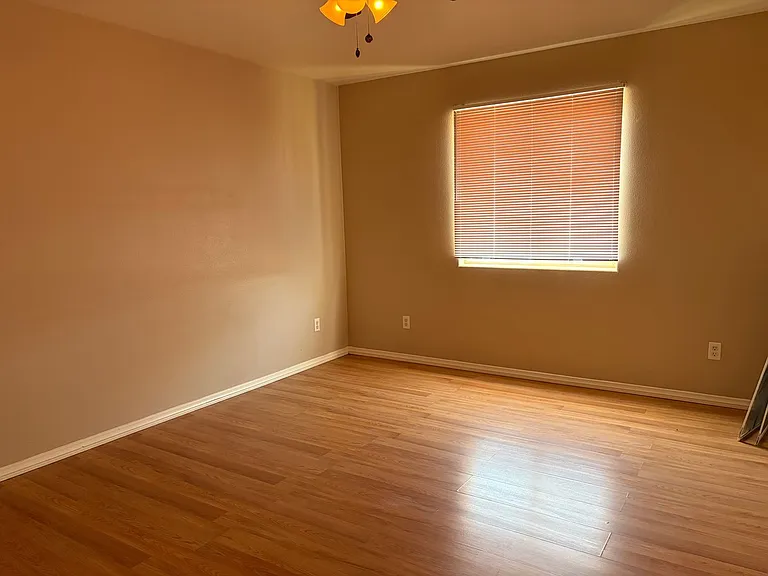 8531 Columbine Ave — Photo 8