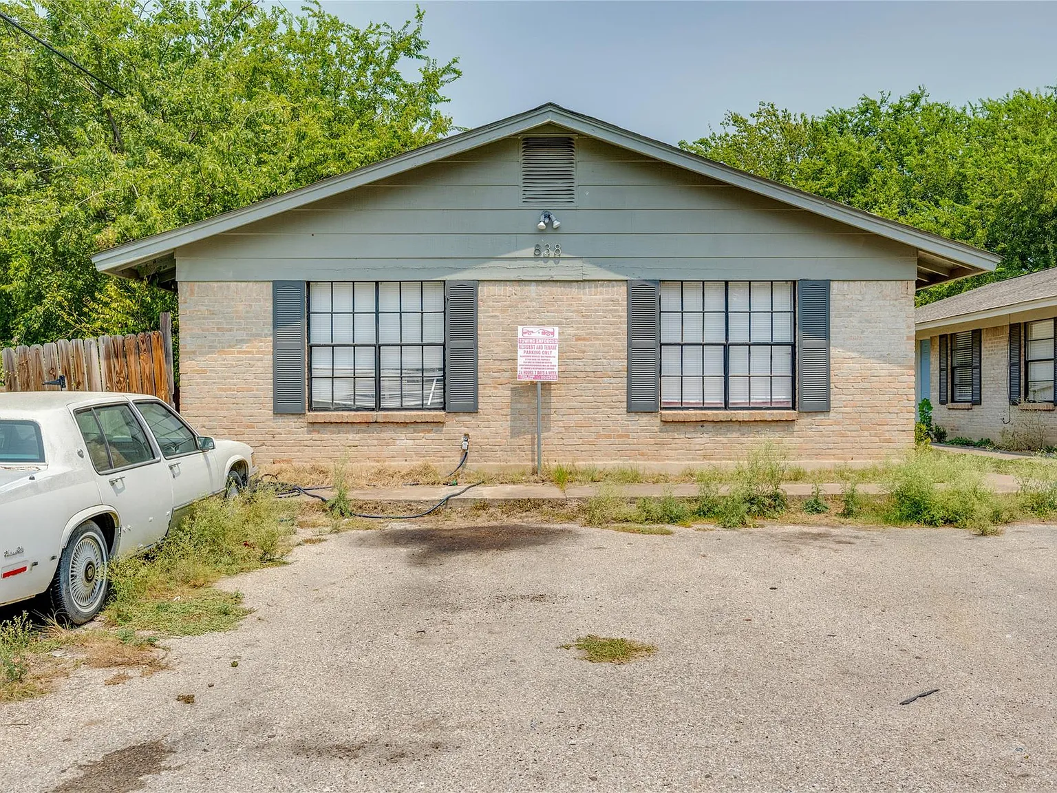 2 bed, 1.0 bath, 1596 sqft, $1,650 — Photo 2