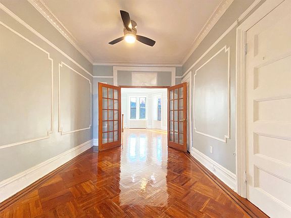 3rd image of 465 45th St APT 3