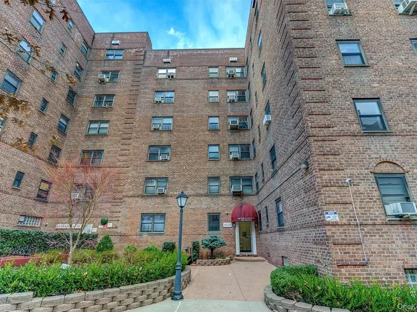 102-25 67th Road #4C, Forest Hills, NY 11375