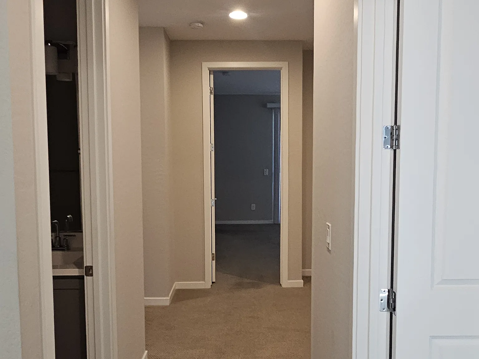 901 S Smith Rd — Photo 2