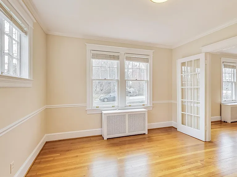 4509 Highland Ave — Photo 10