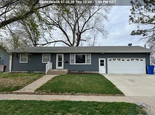 117 W Clark St, Vermillion, SD 57069