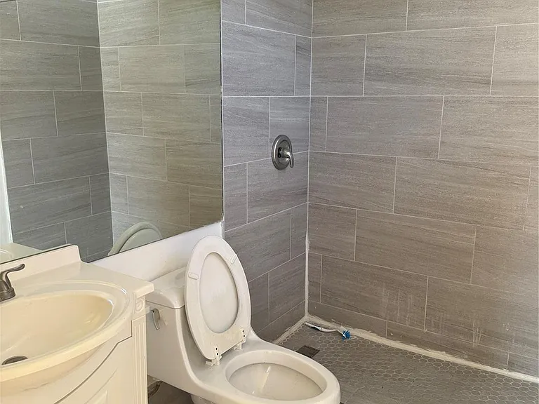 4350 SW 72nd Ter — Photo 11