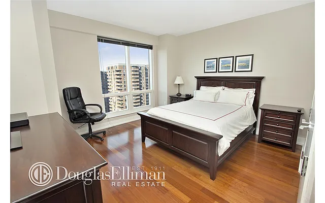 Rented by Douglas Elliman | media 17