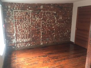 221 Church St #4, Philadelphia, PA 19106