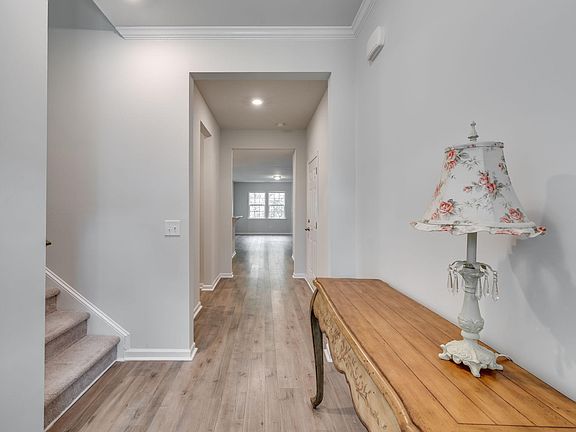 3rd image of 229 Firewheel Court