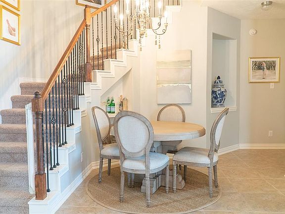 2nd image of 2881 Emilia Ct
