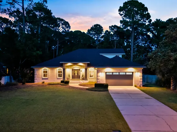 213 Yacht Club Dr, Niceville, FL 32578