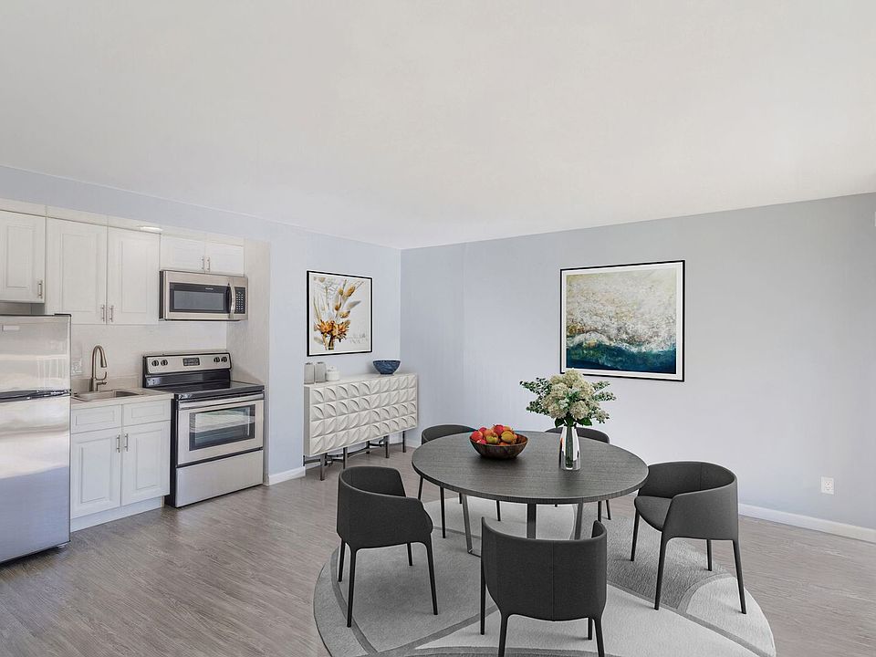 2nd image of 1141 Lighthouse Ave #355