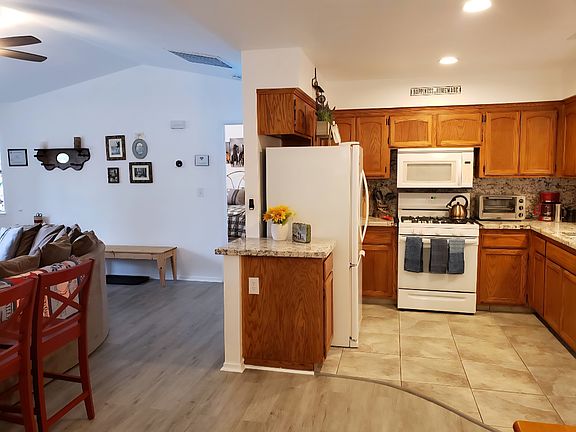 4th image of 48161 Lindsay Ln #B
