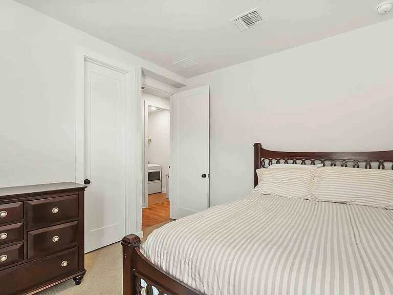 220 Basket Flower Loop — Photo 32