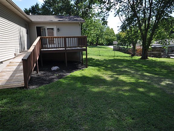 3rd image of 6609 Trinity Dr