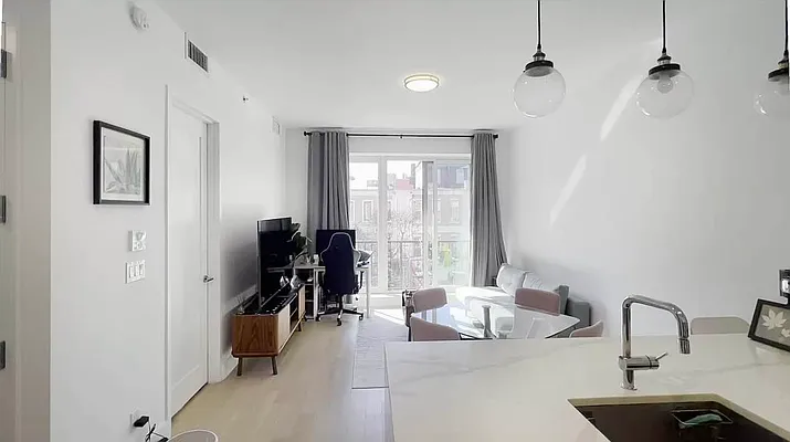 Rented by E Realty International Corp | media 12