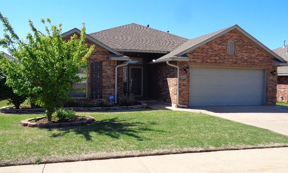 1st image of 2604 SE 93rd St