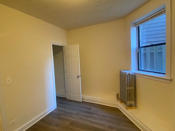 4th image of 1731 N Whipple St #1742-101