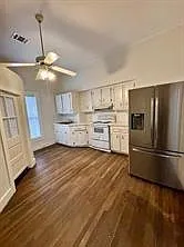 210 E Phillips St — Photo 3