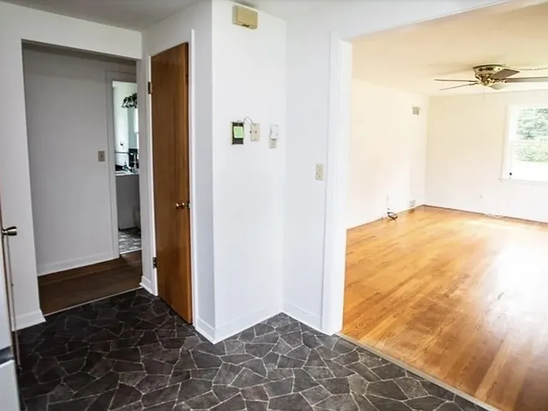 607 Forest Dr — Photo 6
